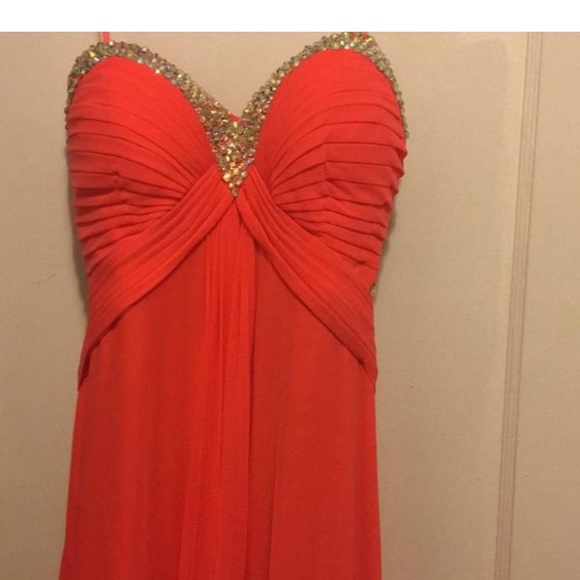 La Femme long formal coral gown prom dress - Picture 3 of 8